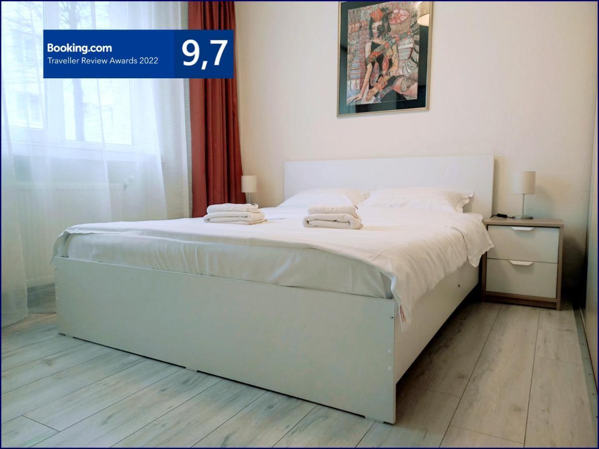 Smart Apartament Piatra Neamţ Екстериор снимка